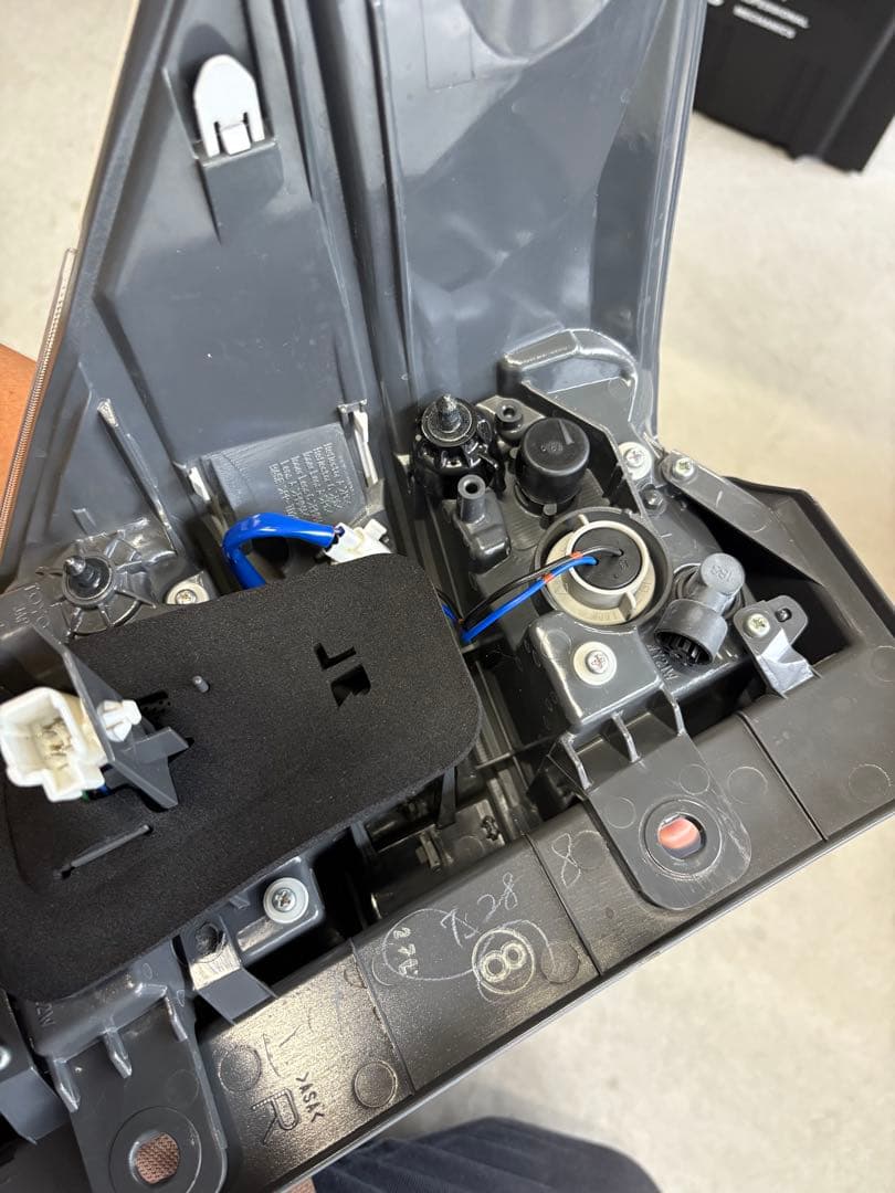 純正 ヴェルファイア アルファード 20系 テールランプ パールホワイト