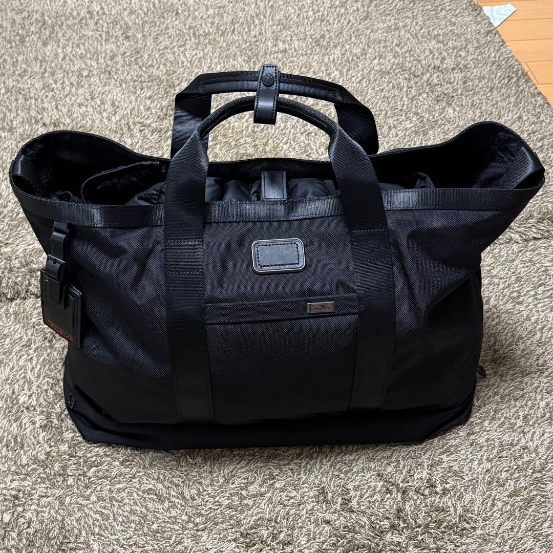 りお♪エルパト 　TUMI トートバッグ ALPHA Carryall