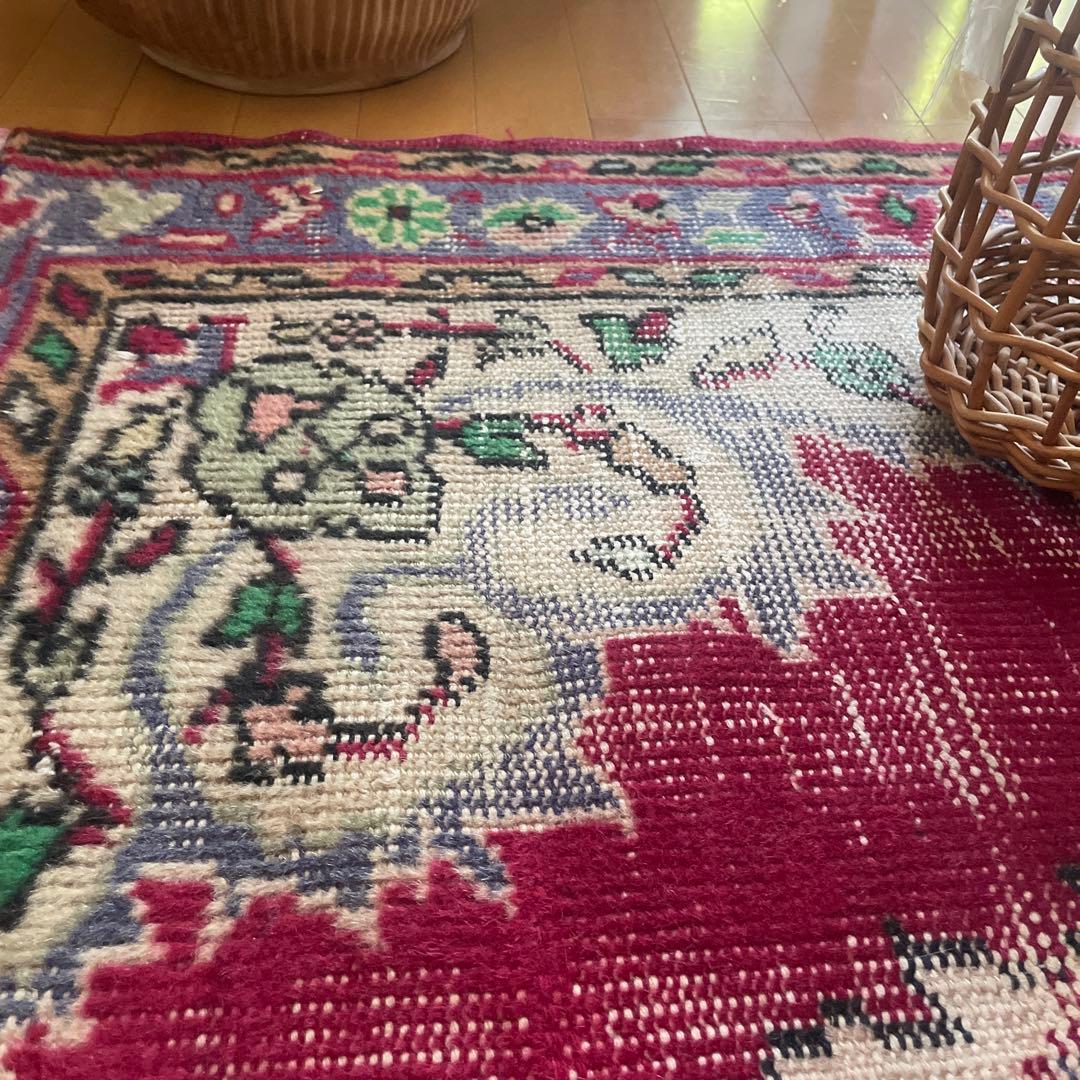 112×195 ワインカラー メダリオン　擦れシャビー　トルコヴィンテージラグ