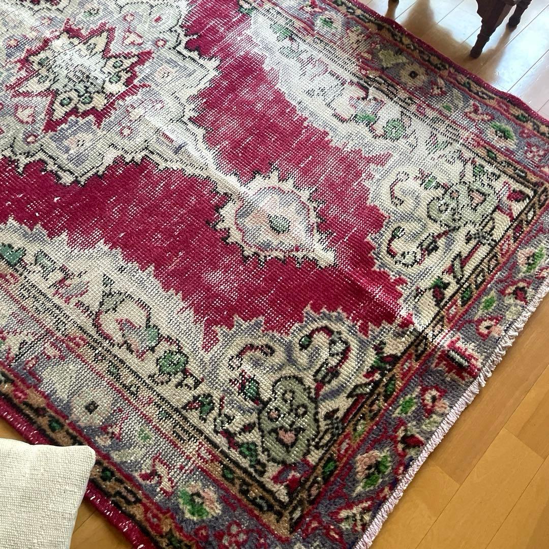 112×195 ワインカラー メダリオン　擦れシャビー　トルコヴィンテージラグ