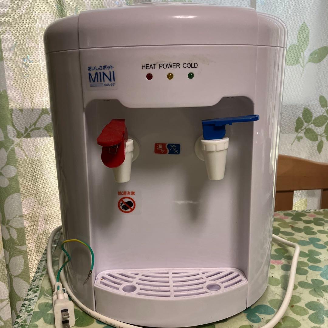 #ニチネン#ウォーターサーバー☆卓上☆ 冷水＊温水☆ペットボトルを上に入れるだけ