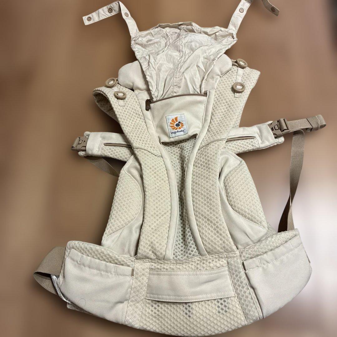 人気！エルゴの抱っこひもオムニブリーズ　ナチュラルベージュ