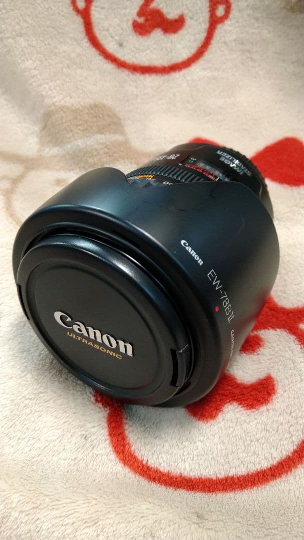 レンズ　 Canon　EF 28-135mm F3.5-5.6 IS USM