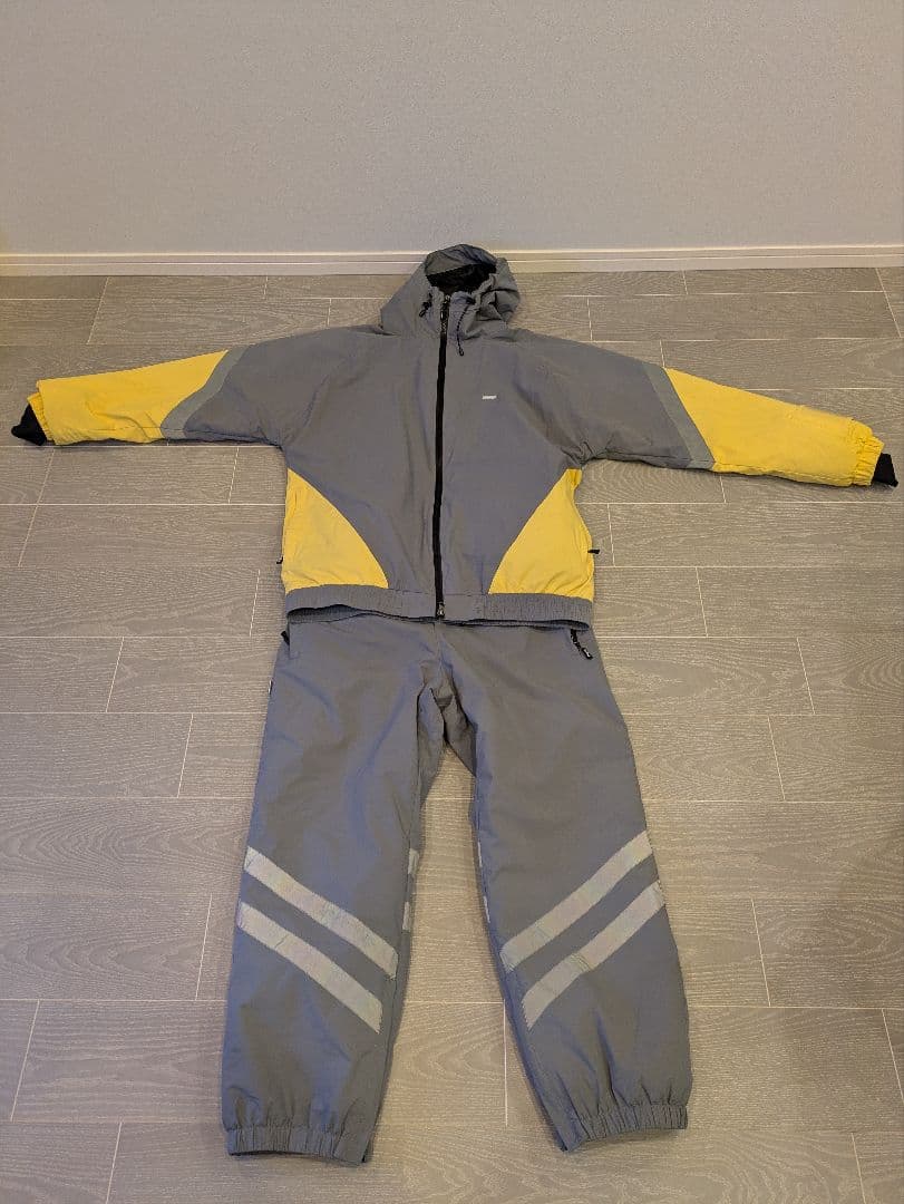 スノーボードウェア 上下セット Lサイズ 耐水圧20,000mm