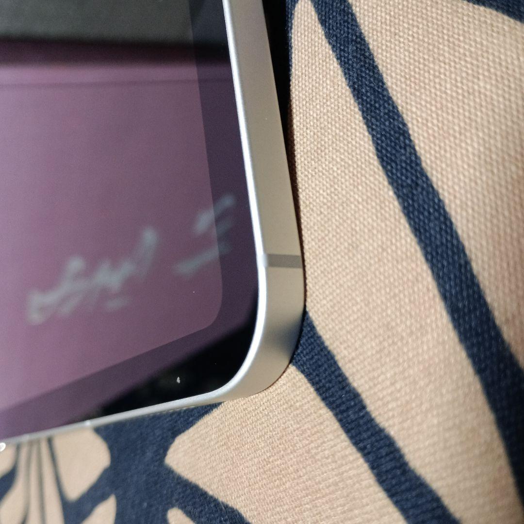 iPad (第9世代) スペースグレー 本体 ドコモ