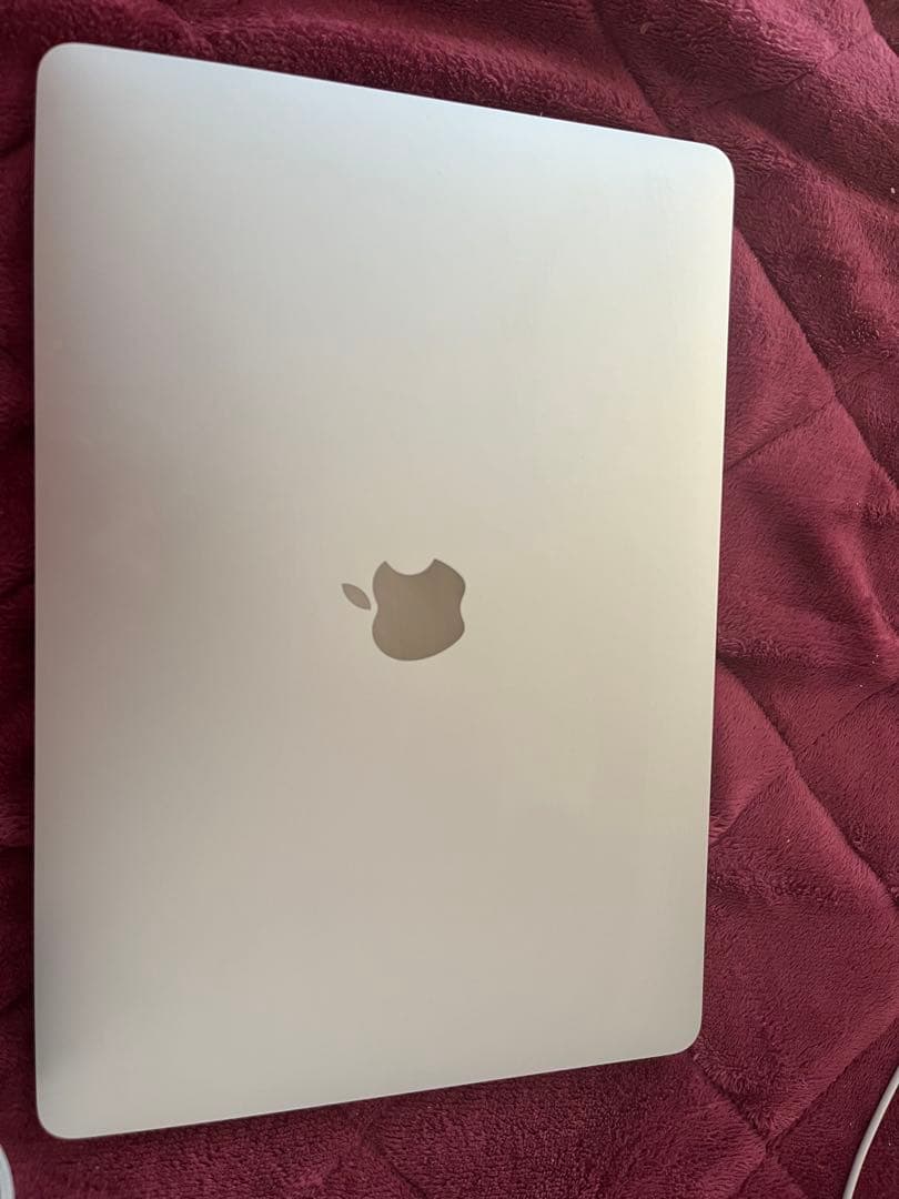 Apple MacBook Air シルバー 本体のみ M1 8gb 256gb