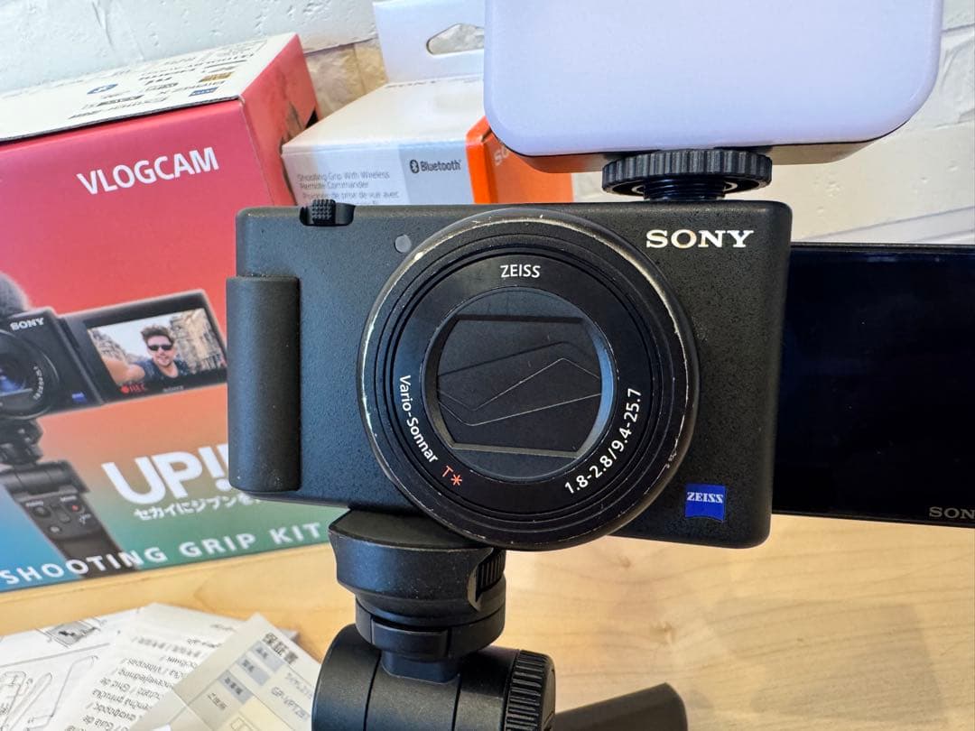 デジタルカメラ SONY SONY VLOGCAM ZV-1 SHOOTING GRIP KIT
