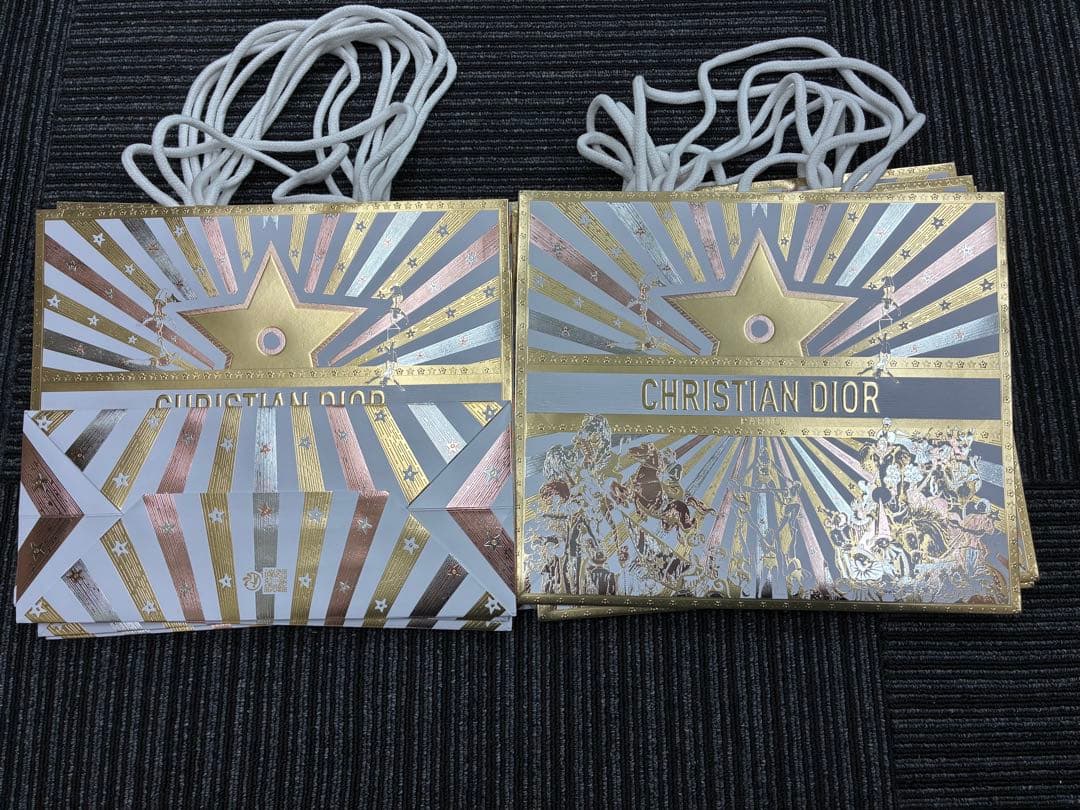 ディオール　クリスマス　限定ショッパー　2025 ホリデー　大　20枚
