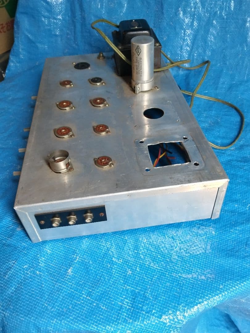 真空管プリメインアンプ 用アルミシャーシージャンク品の出品です。