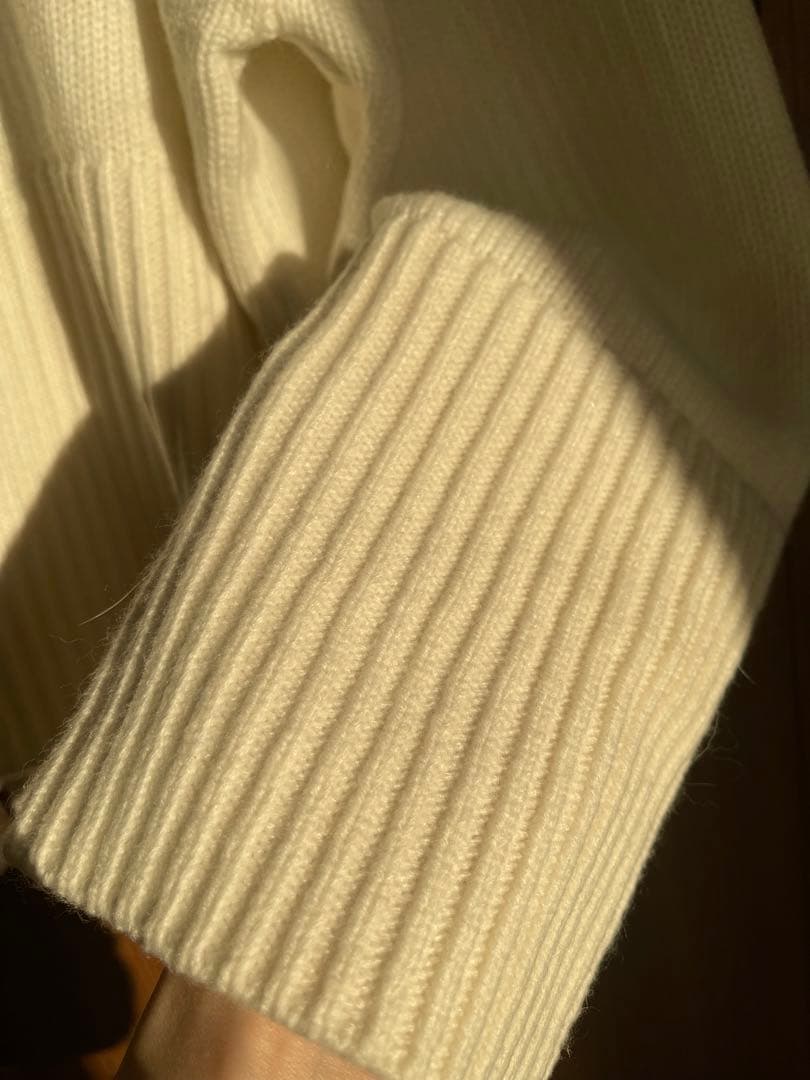 TOTEME カシミヤ混　タートルニット　オーバーサイズ　新品　タグ付