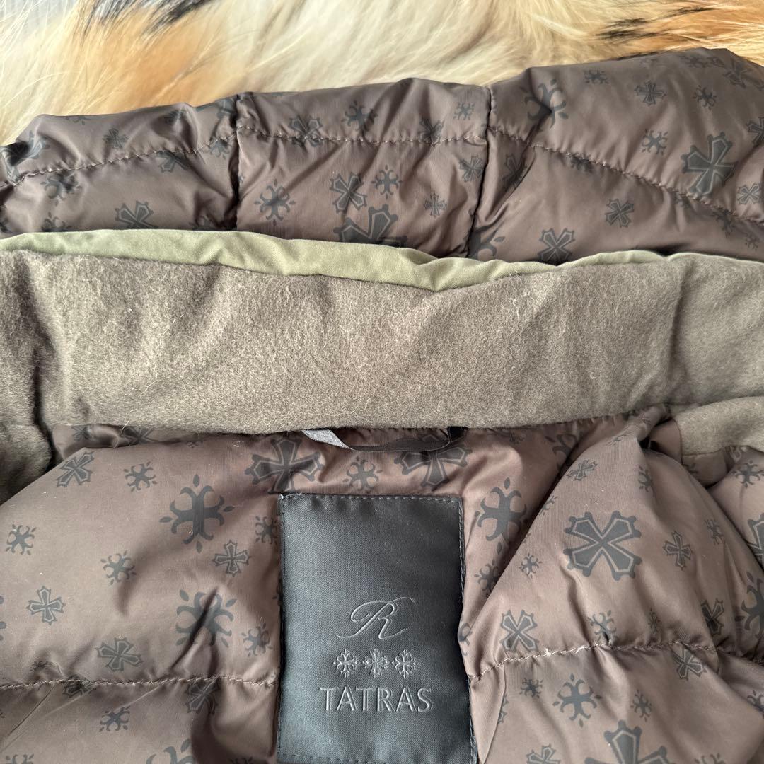 TATRAS ショートダウン　オリーブ