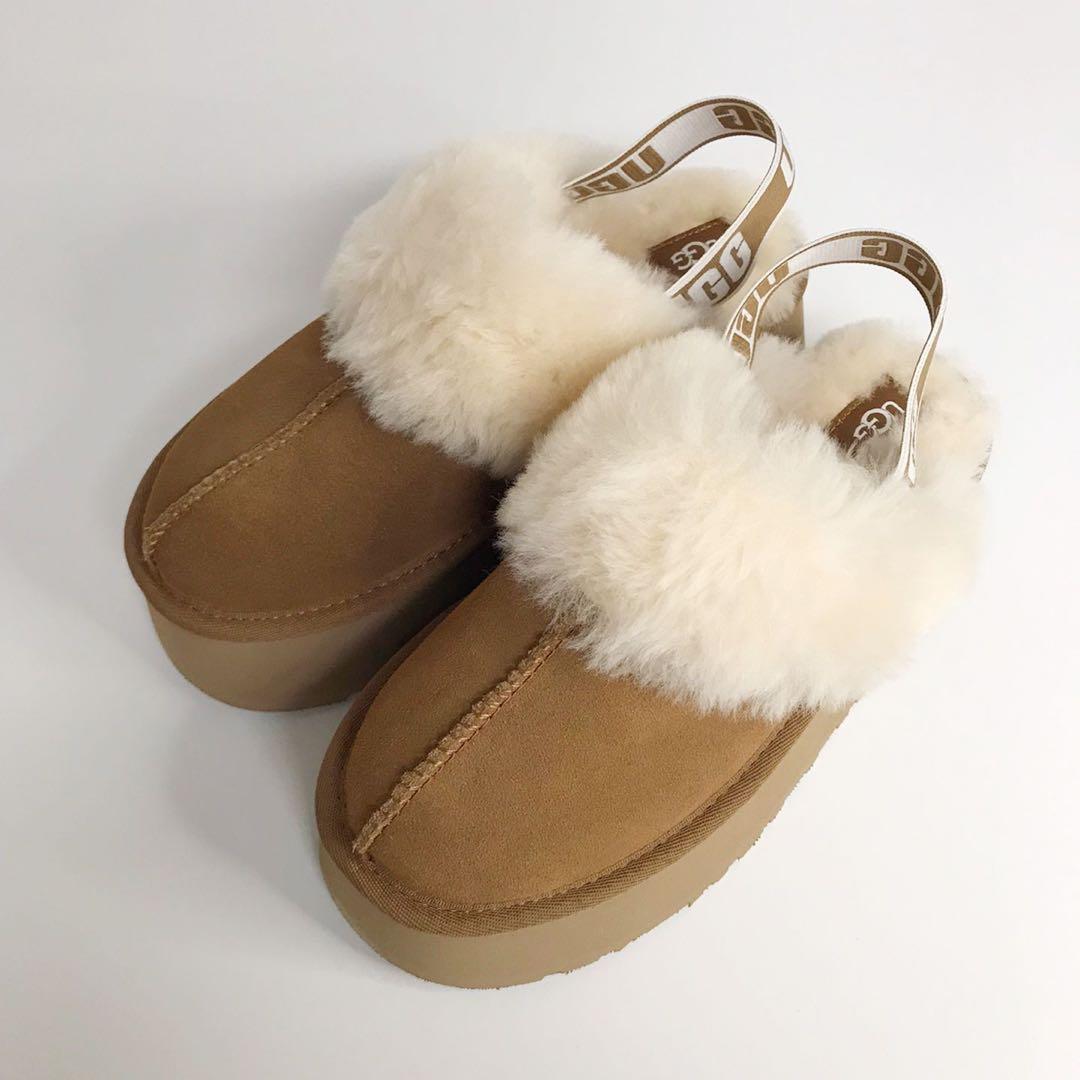 UGG サンダル