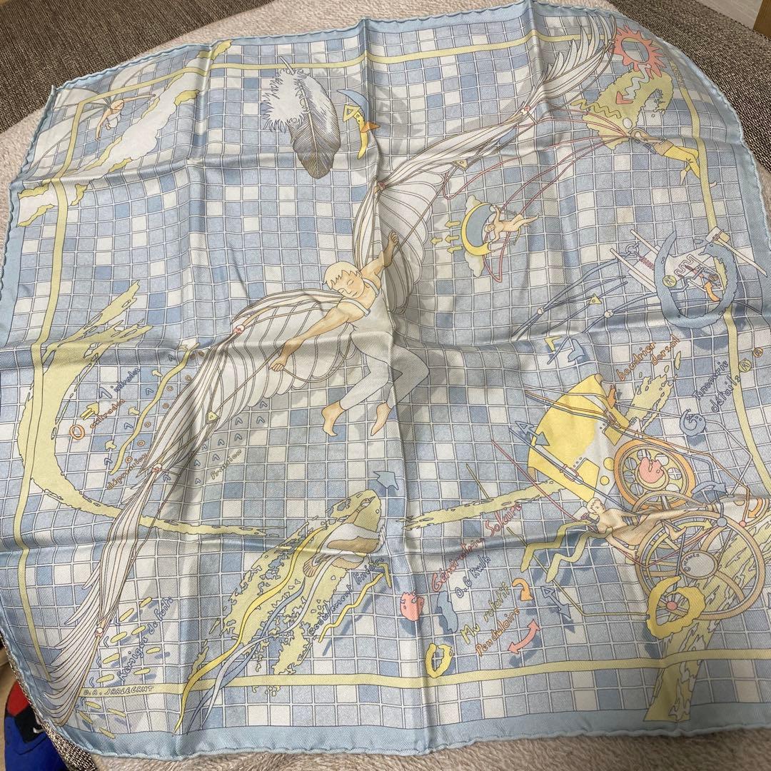 エルメス シルクハンカチ 青色