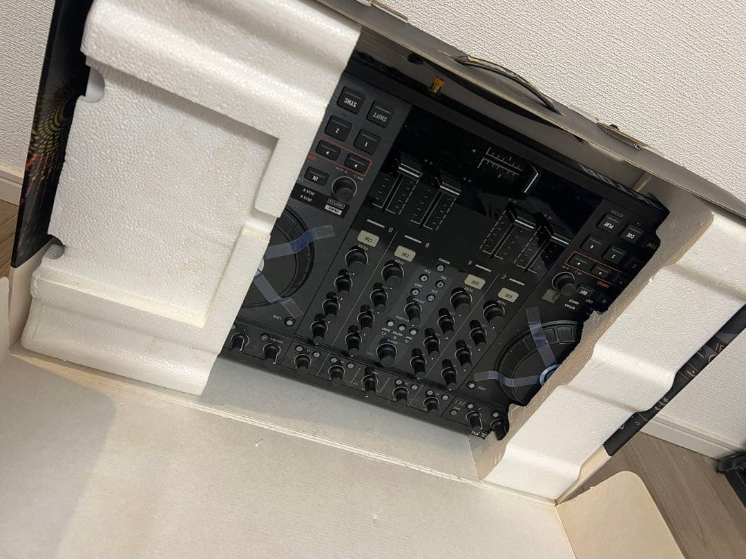 DJ機材 Native Instruments TRAKTOR KONTROL S4