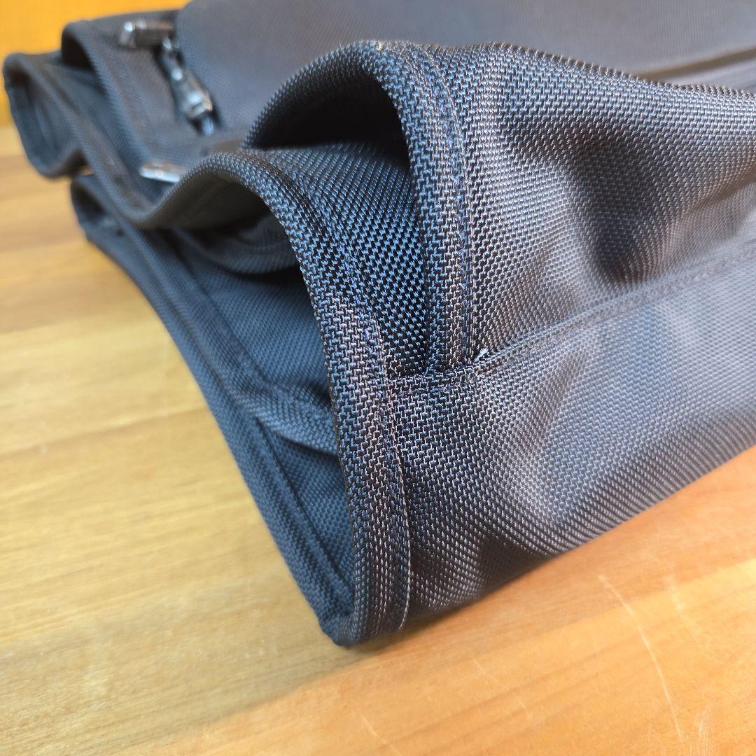 TUMI トゥミ ガーメントケース ビジネスバック スーツ 出張 ショルダー付