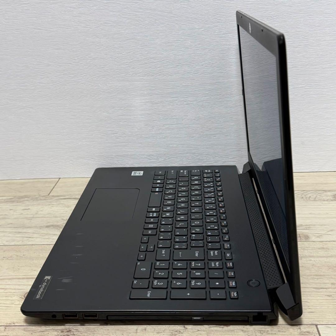 東芝 dynabook BJ65/FS 8GB 15.6型 DVD Win11