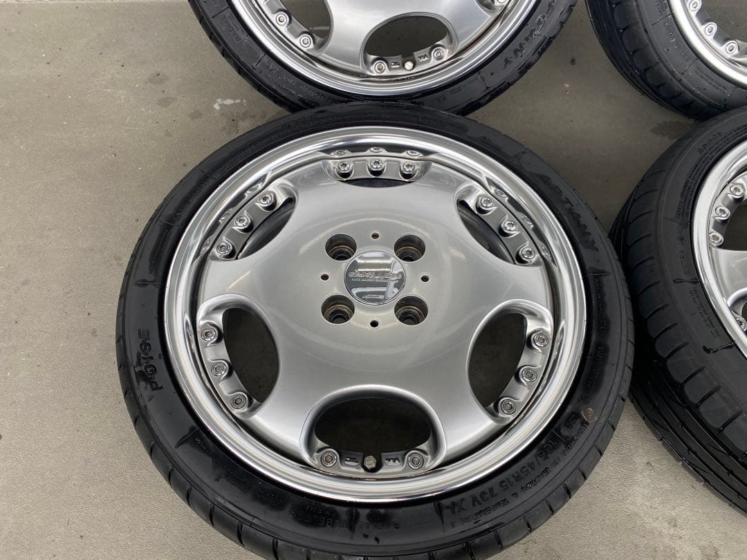 シャレン　15インチ　4穴　ほぼ新品タイヤ付き