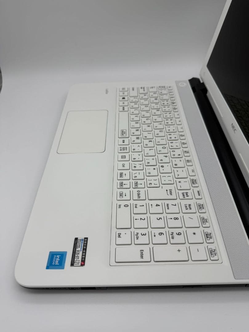 初心者向け NEC 新品SSD256GB 8G 年賀状ソフト、Office付き