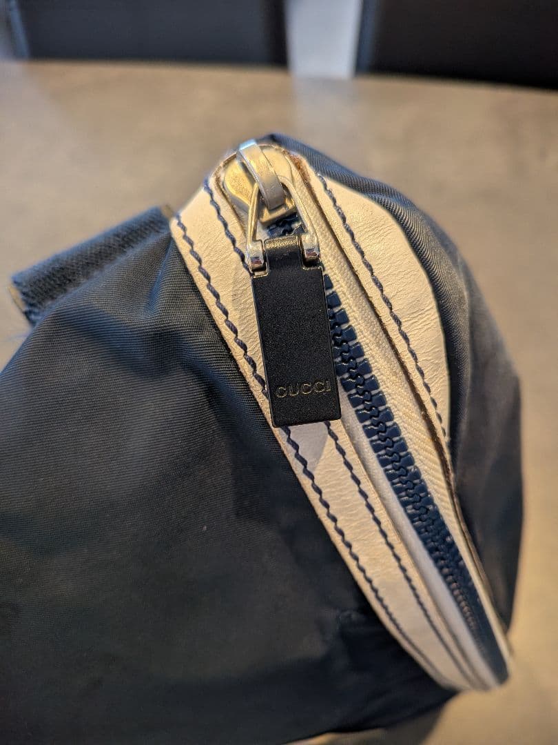 GUCCI ボディバッグ ネイビー