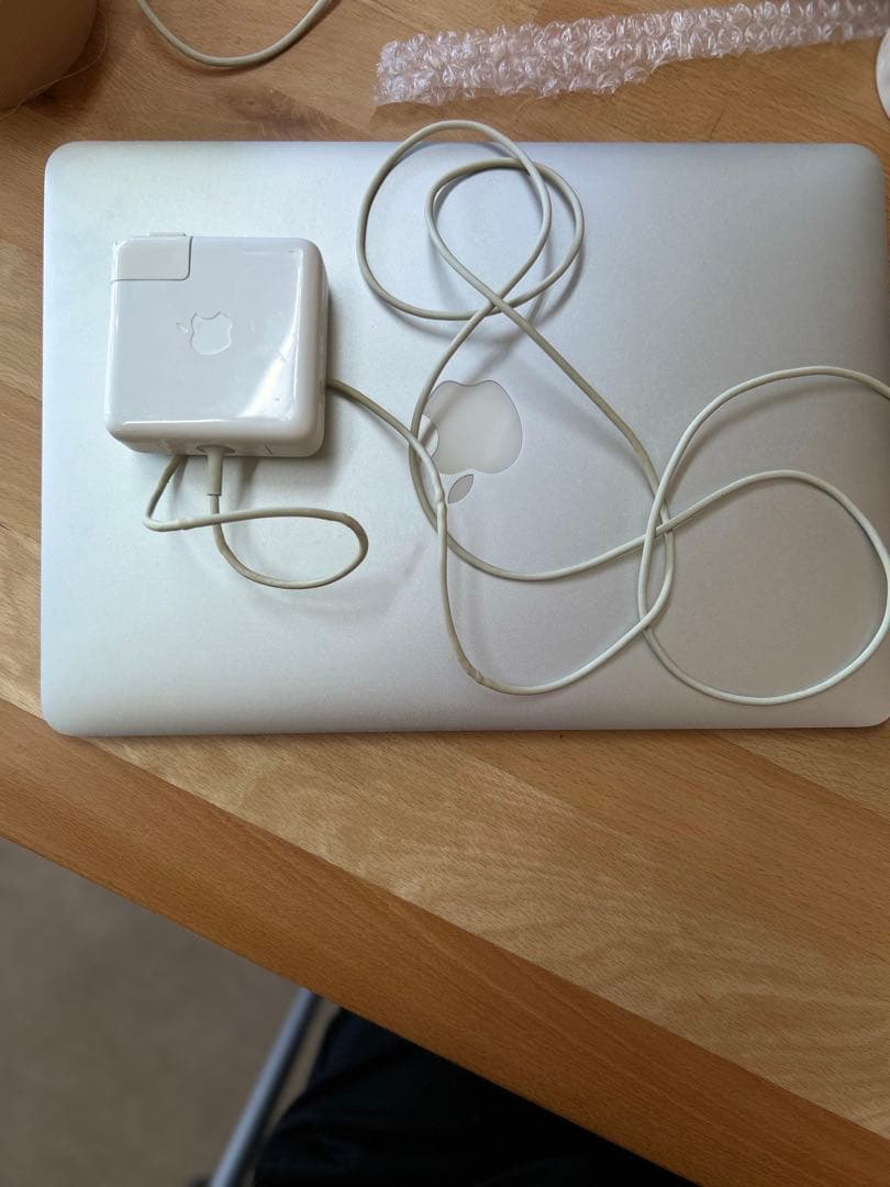 TWOPUNKS 31.Apple MacBook air（2015）