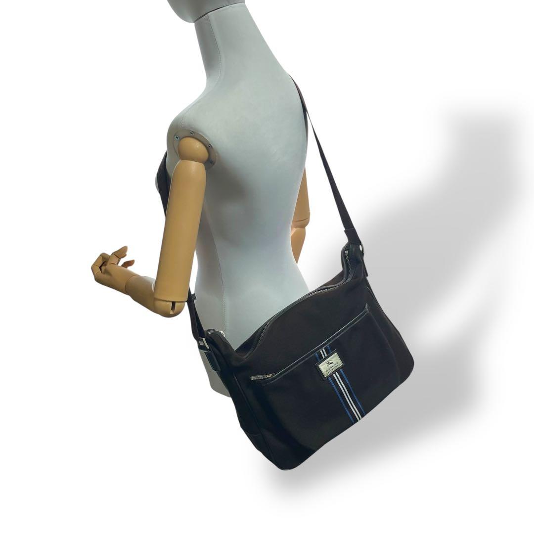 極美品 バーバリー ブラックレーベル ショルダーバッグ 斜め掛け 茶色