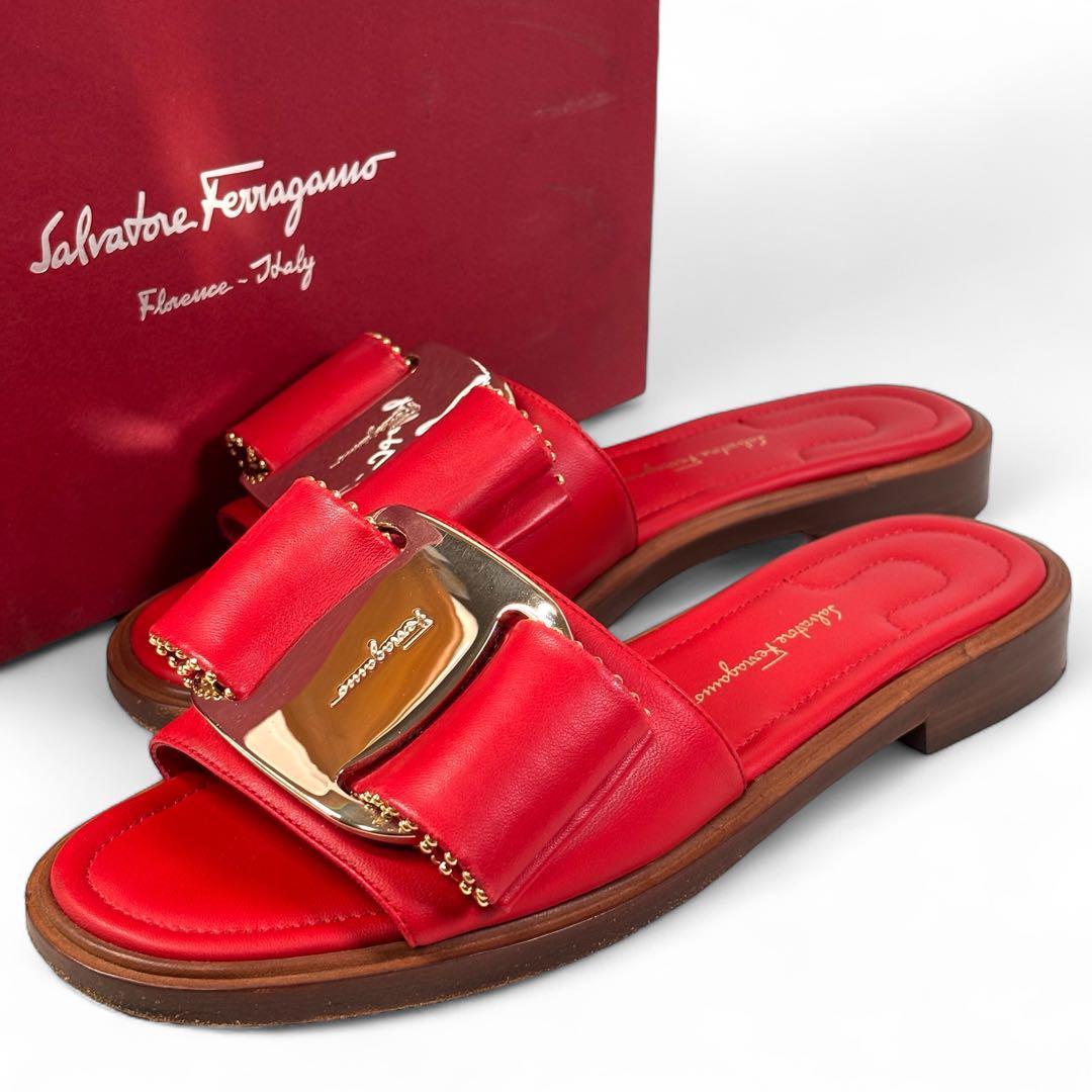 サルヴァトーレフェラガモ 7D 24.5 レザー ヴァラ ビッグリボン レッド