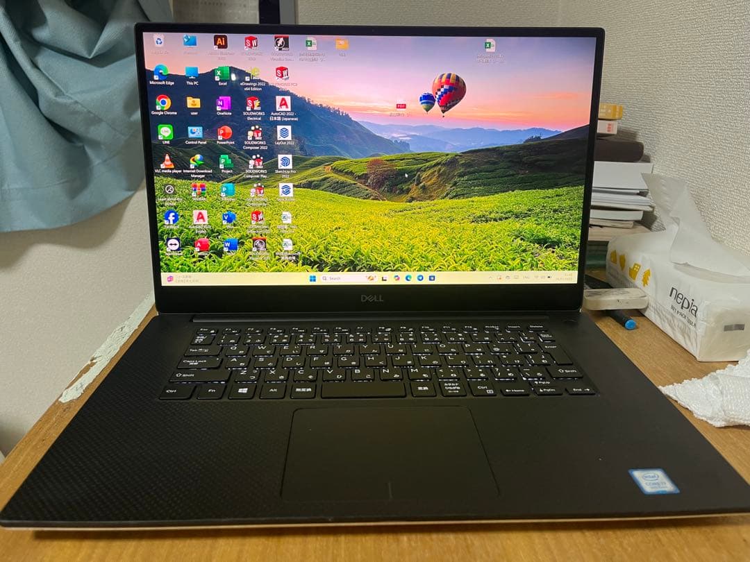 Dell XPS 15 7590 i7-9750H 4Kタッチパネル