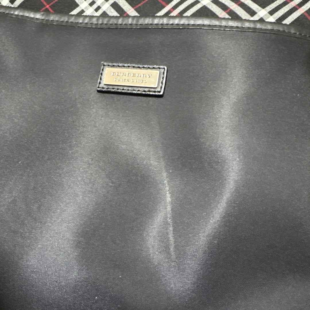 m*i様 バーバリーブラックレーベル　ナイロンショルダー　サコッシュ　ブラックノ