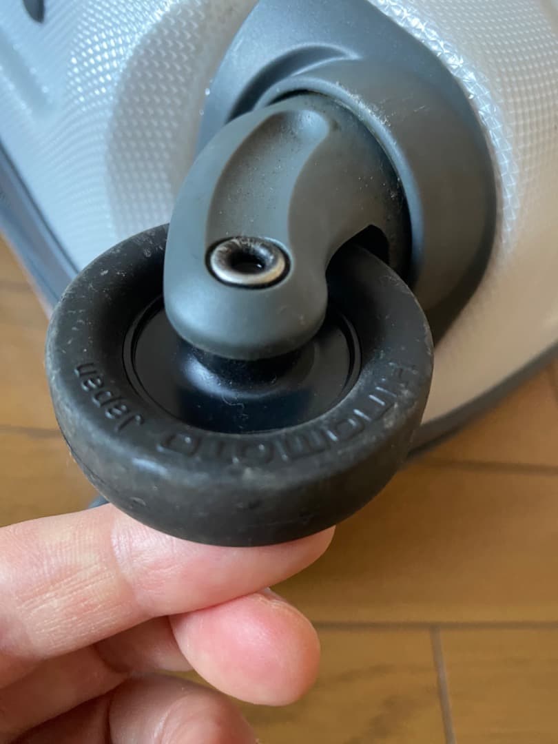 RONCATOイタリア製スーツケース軽量