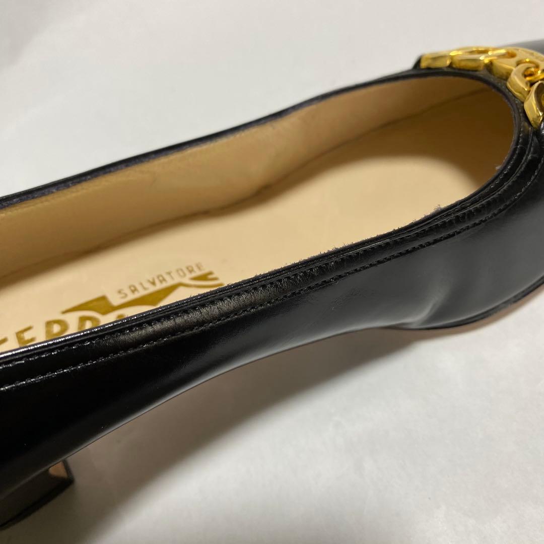 フェラガモ 黒パンプス　約24cm ビンテージ　未使用自宅保管品