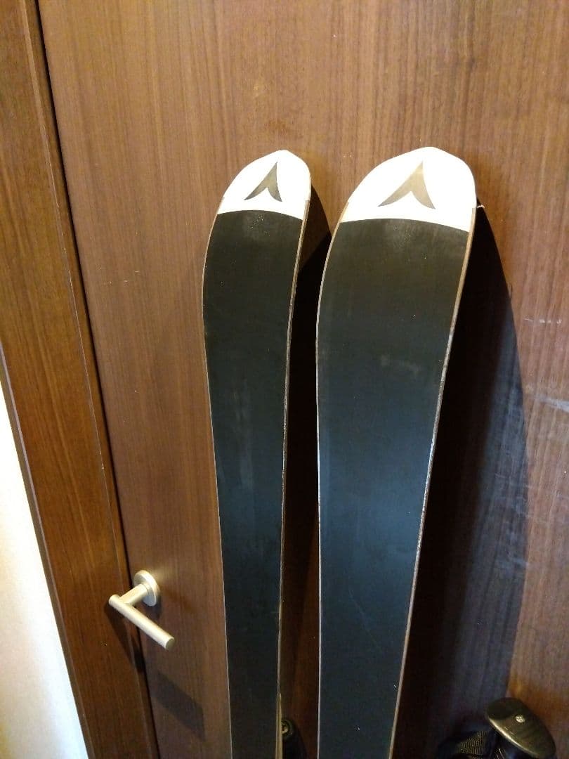 ハイエンド DYNASTAR 学生・男女兼用 スキーセット メンテ・WAX済み✔