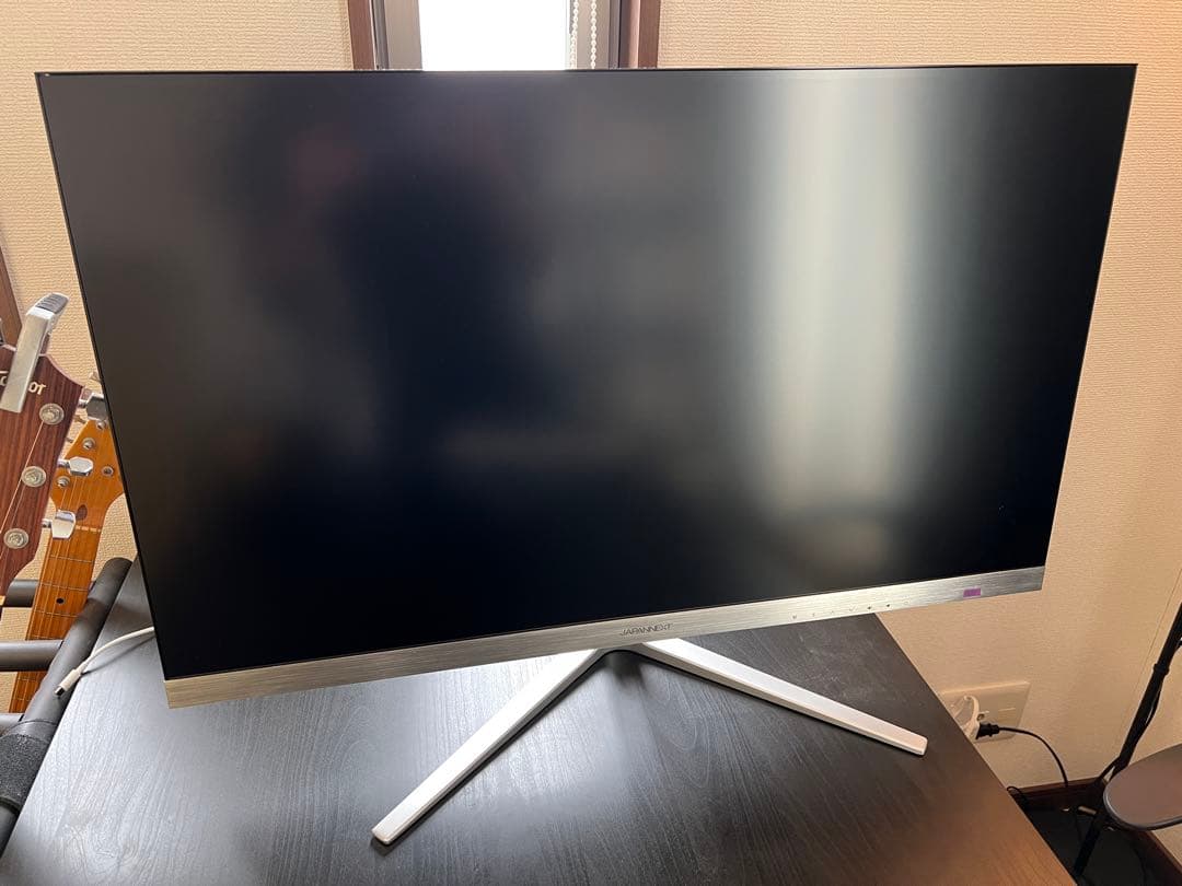 4K 32インチモニター JAPANNEXT