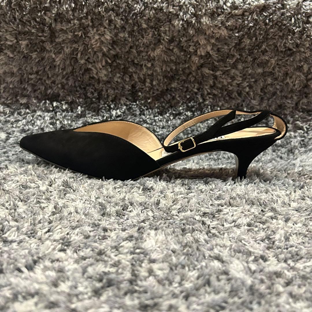 【未使用美品】ネブローニ　アンクルストラップパンプス ブラック　37