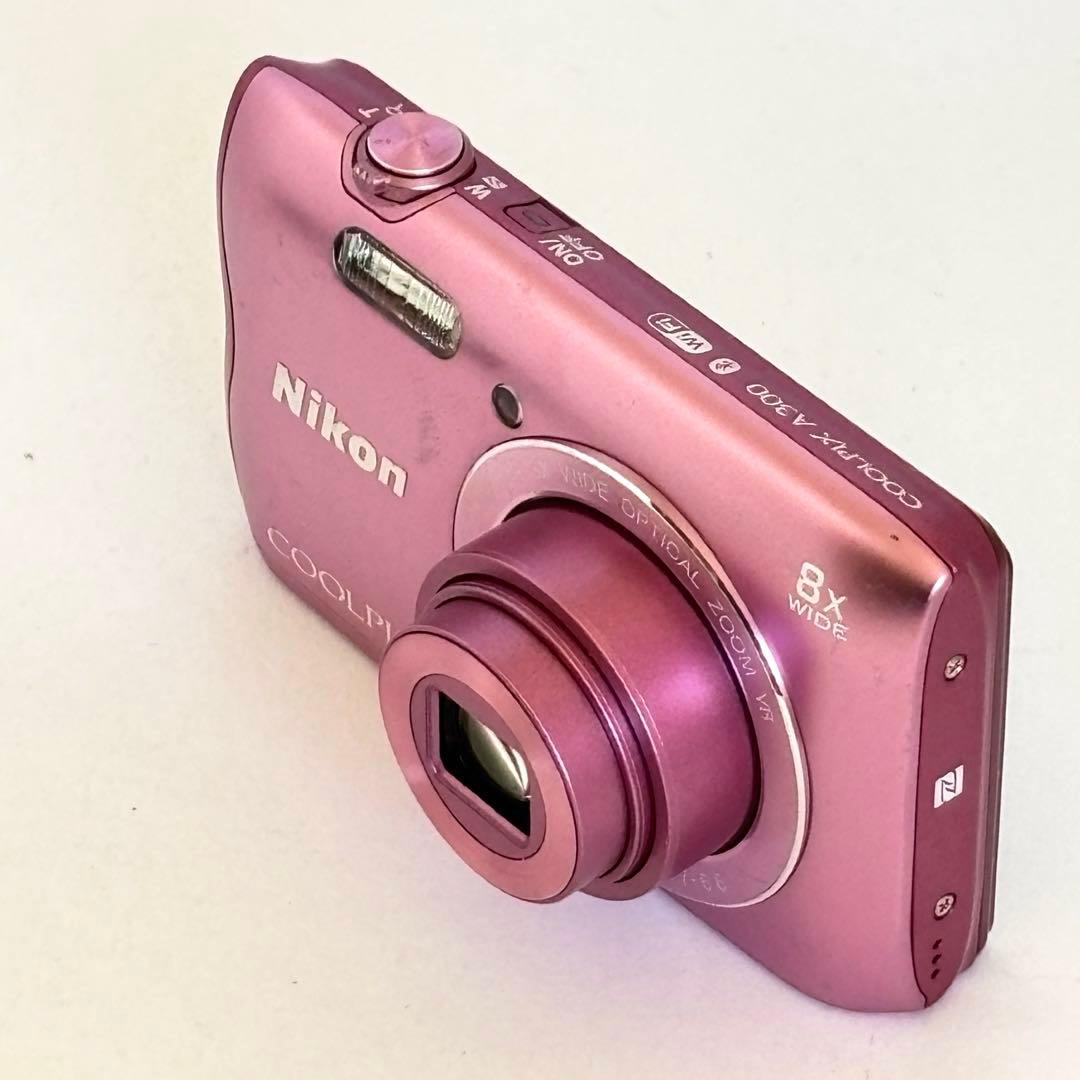 Nikon coolpix A300 ニコン　デジカメ　SDカード付【2GB】
