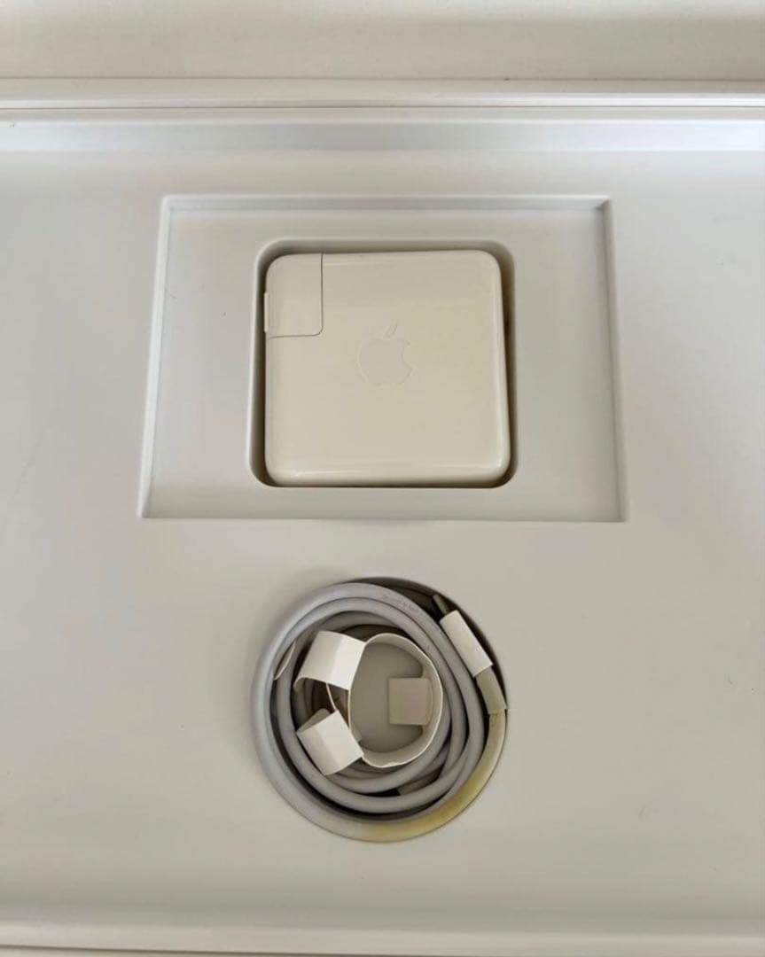 未開封 MacBook Pro i5 16GB-512GB SSD ジャンク