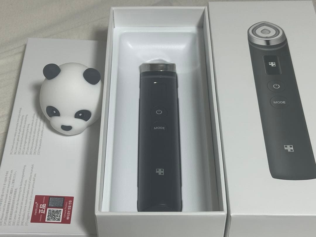 メディキューブ 美顔器 ブラック パンダヘッド付き
