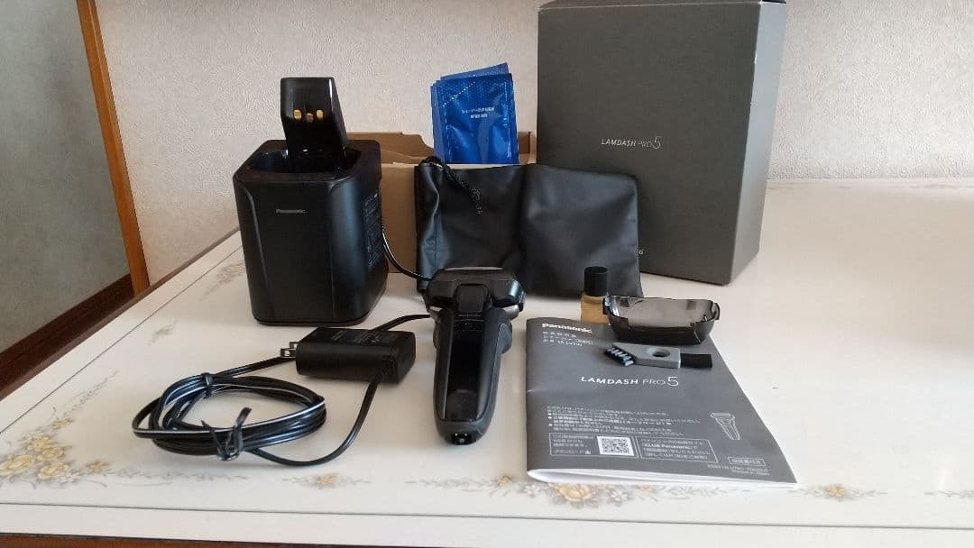 Panasonic メンズ電気シェーバー ES-LV7W ２３年製