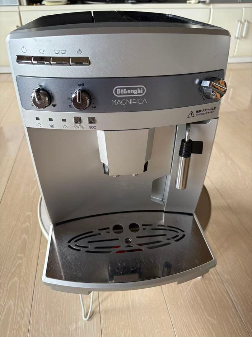 デロンギ ESAM03110 全自動コーヒーメーカー マグニフィカ（ジャンク）