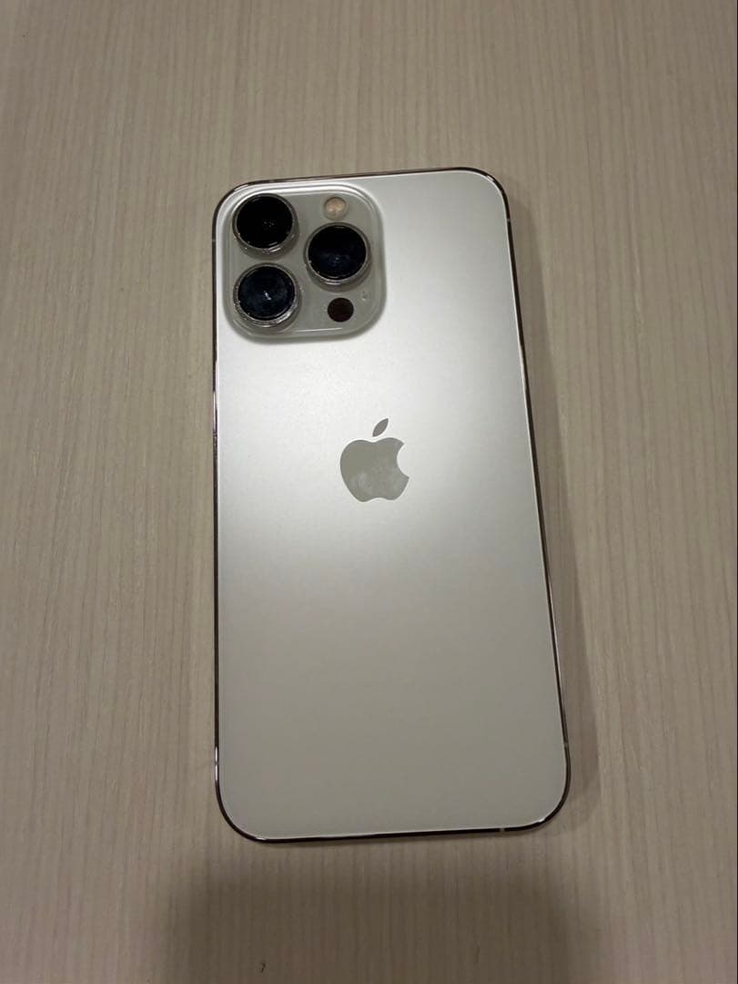 iPhone13プロ　シルバー　256GB