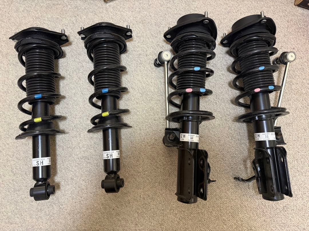 GR86 RZ D型　純正サスペンション