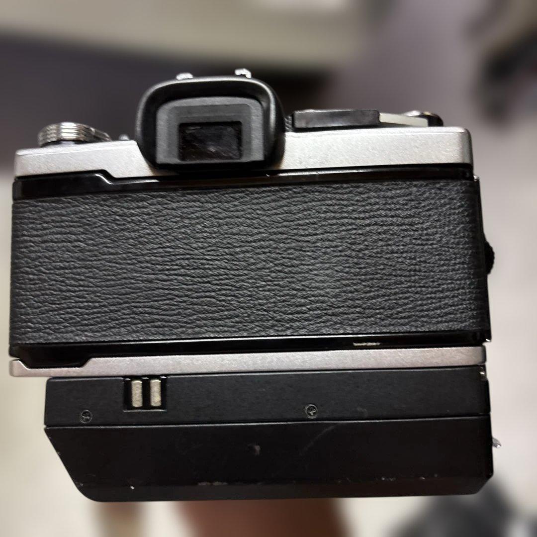 OLYMPUS OM-1 一眼レフカメラ　望遠とシャッター付き