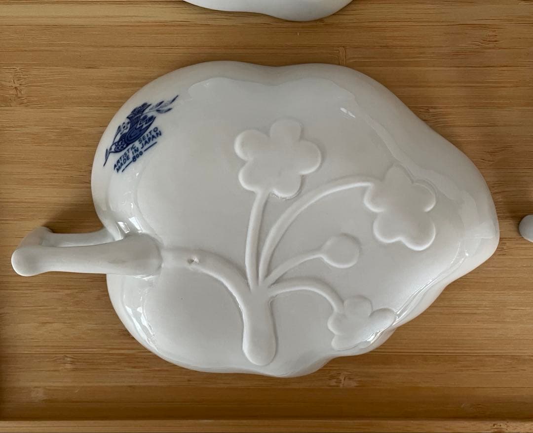 ☆未使用☆アーティスティックセイトー•フラワーチャイルド/リーフ型ディッシュ☆