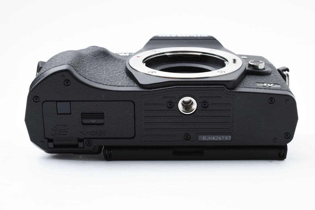 ■ほぼ新品■ OLYMPUS OM-D E-M10 MarkIV