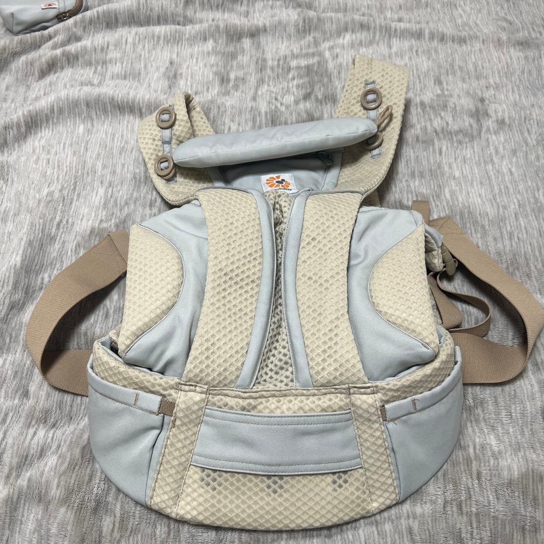 エルゴ オムニブリーズ ベージュカラー