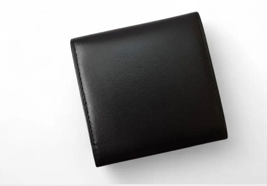 カルティエケースCartierパシャブラック本革未使用