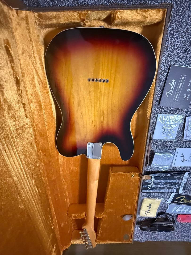 フェンダーUSA アメリカンヴィンテージ62カスタムテレ　約3.2kg