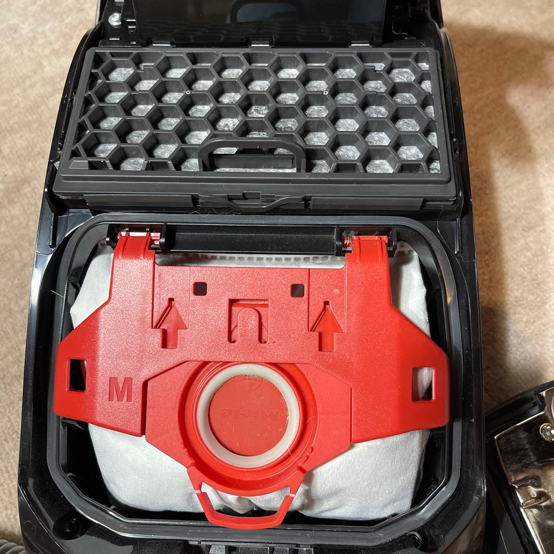 ミーレ　Miele Compact C1 キャニスター掃除機　黒