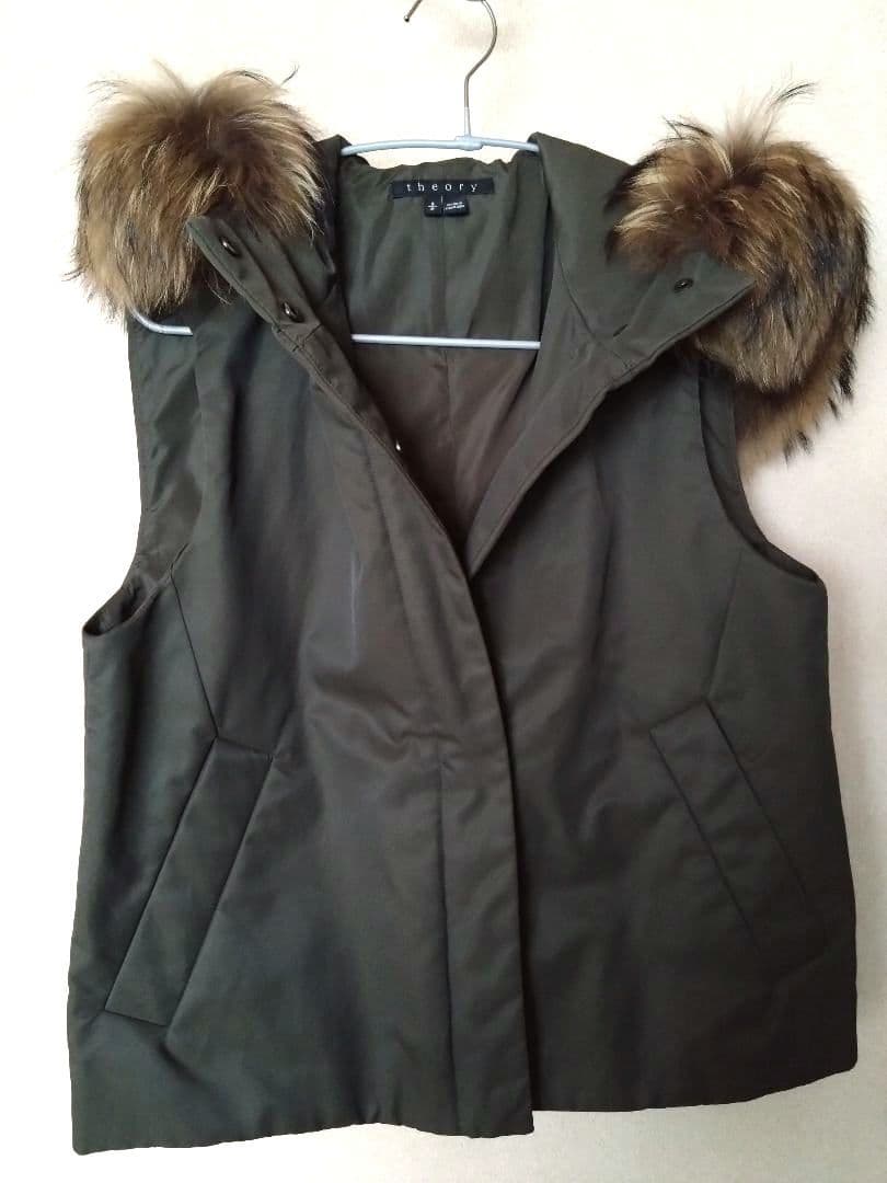【美品】Theory MELISIA 3way ダウン ファー付き中綿ベスト