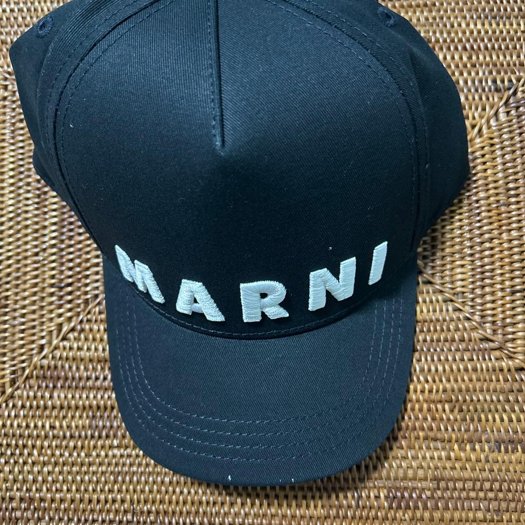 新品未使用　MARNI ロゴキャップ　正規品　即購入可