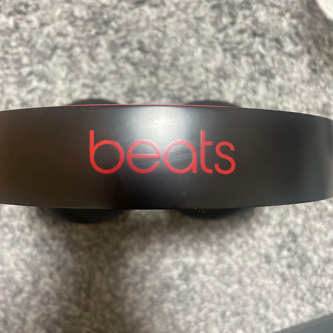 Beats ワイヤレスヘッドホン ブラック/レッド